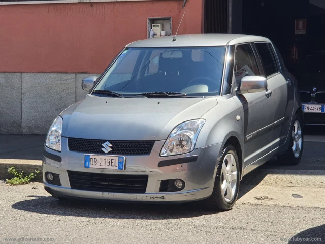 Auto - Suzuki swift 1.3 5p.