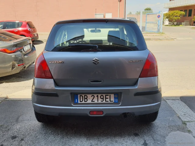 Auto - Suzuki swift 1.3 5p.
