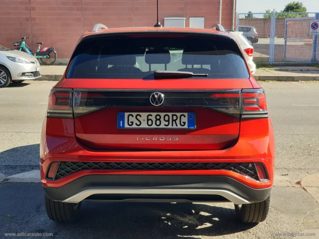 Auto - Volkswagen t-cross 1.0 tsi 115 cv r-line