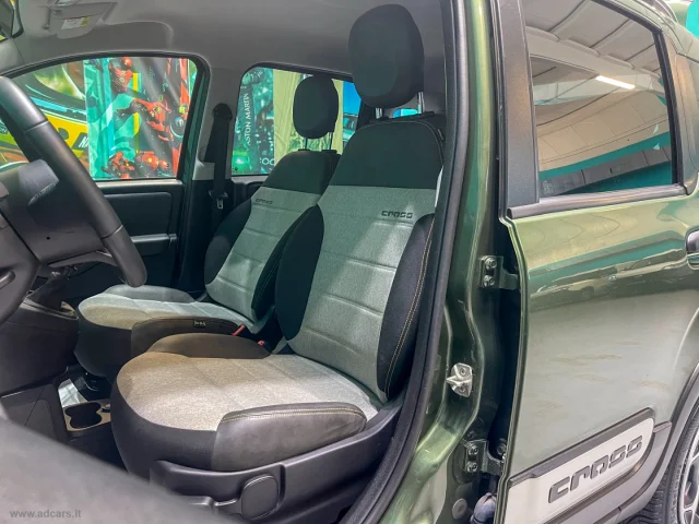 Auto - Fiat panda cross 1.0 firefly s&s hybrid