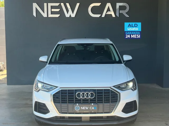 Audi q3 35 tdi s tronic business