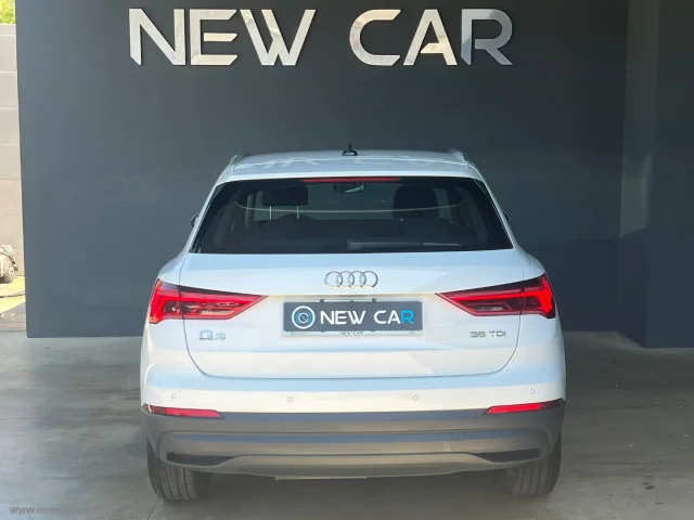 Auto - Audi q3 35 tdi s tronic business