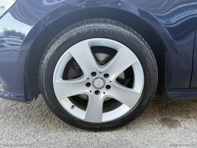 Auto - Mercedes-benz cla 180 d automatic business
