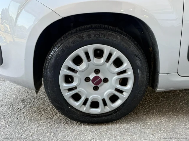 Auto - Fiat panda 1.2 lounge