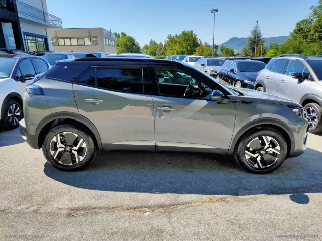 Auto - Peugeot 2008 hybrid 136 e-dcs6 gt