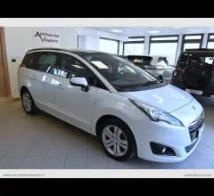 Auto - Peugeot 5008 bluehdi 120 s&s allure