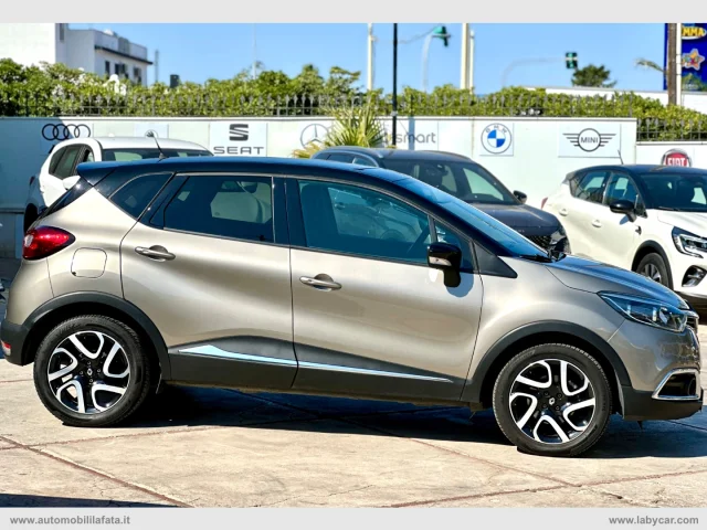 Auto - Renault captur 1.5 dci 8v 90 cv s&s ener. r-link