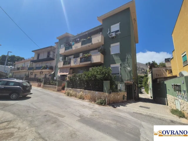 Appartamenti in Vendita - Charme moderno a due passi da mondello