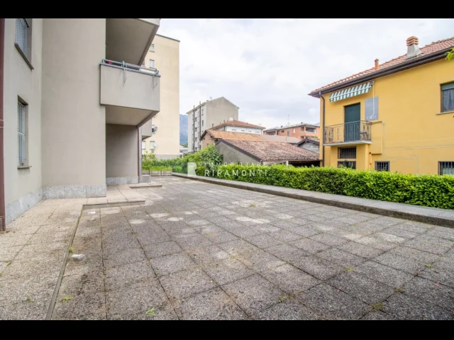 Appartamenti in Vendita - Trilocale a lecco
