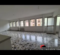 Appartamenti in Vendita - Thiene centro: ampio studio al piano primo