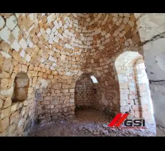 Appartamenti in Vendita - Charme rustico: trullo con ampliamento da completare