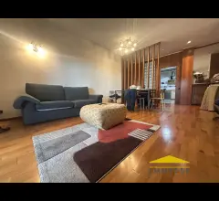Appartamento con terrazza in vendita a massa