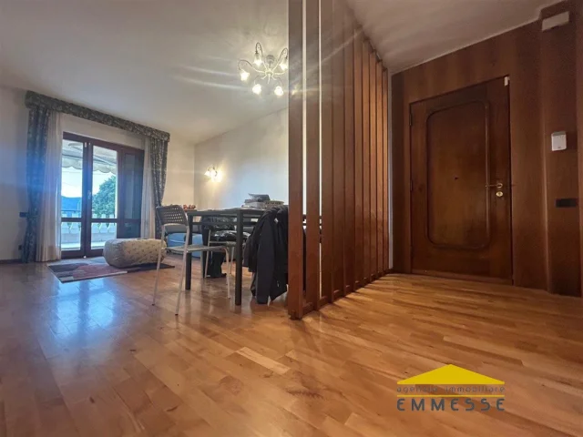 Appartamenti in Vendita - Appartamento con terrazza in vendita a massa