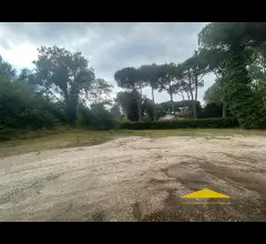 Appartamenti in Vendita - Terreno agricolo in vendita a poveromo