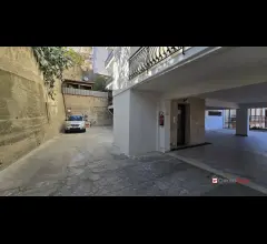 Appartamenti in Vendita - Bivani con posto auto via isarco