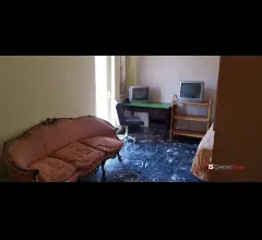 Appartamenti in Vendita - Via placida,3 camere per studenti/impiegati,uso transitorio