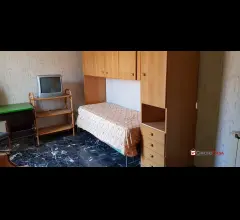 Appartamenti in Vendita - Via placida,3 camere per studenti/impiegati,uso transitorio