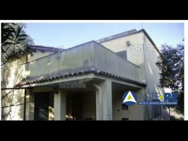 Appartamenti in Vendita - Rustici/casali - via degli aranci, 17
