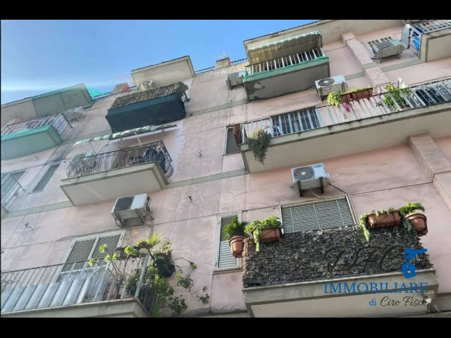 Appartamenti in Vendita - Asta appartamentino con balcone