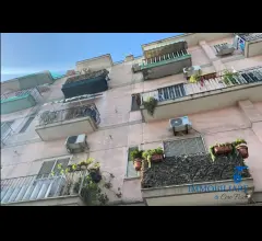 Appartamenti in Vendita - Asta appartamentino con balcone