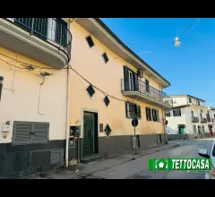 Appartamenti in Vendita - Fantastico quattro vani con box e terrazzo