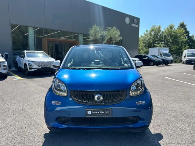 Auto - Smart fortwo 70 1.0 twinamic passion