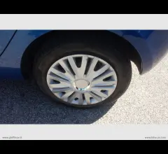Auto - Renault clio 1.2 5p. a gpl