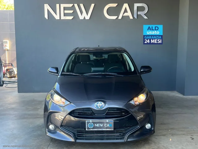 Auto - Toyota yaris 1.5 hybrid 5p. business