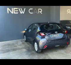 Auto - Toyota yaris 1.5 hybrid 5p. business