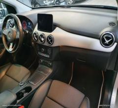 Auto - Mercedes-benz b 200 d automatic sport