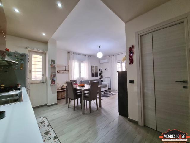Appartamenti in Vendita - Piano seminterrato - trivani + acc. ristrutturato zona posta canneto