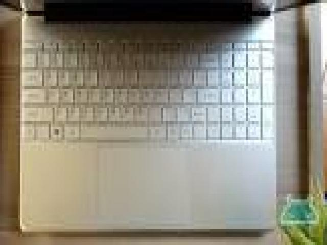 Telefonia - accessori - Beltel - kuu a8s laptop