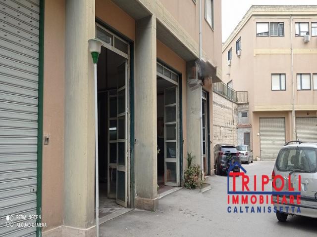 Case - Vende/affitta locale artigianale