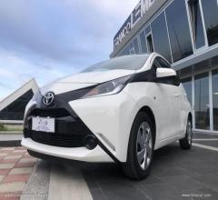 Auto - Toyota aygo 1.0 vvt-i 69 cv 5p. x-cool tss