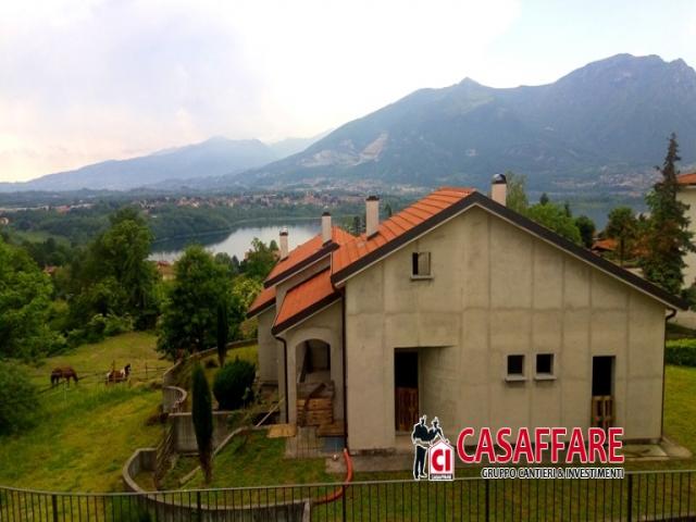 Case - Imberido -  villa in contesto bifamiliare con splendida vista lago panoramica