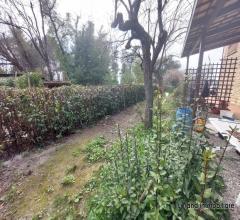 Case - Villa  singola con circa 2,4 ha di terreno