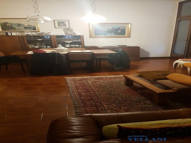 Case - Vendesi villa indipendente in zona carpi nord