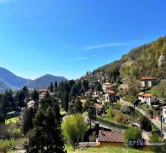 Appartamento composto da tre locali con balcone, box e cantina