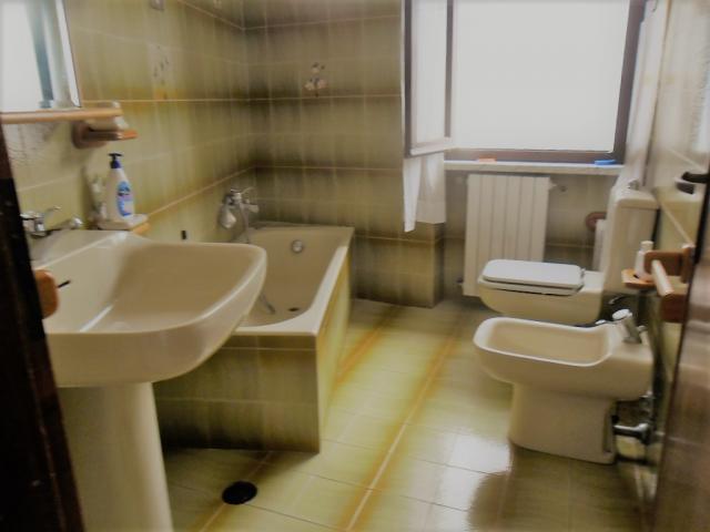 Appartamenti in Vendita - Appartamento con vista mare