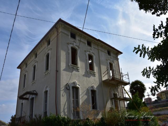 Case - Villa di pregio - vista mare