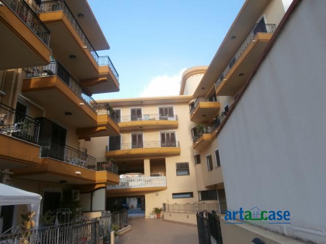 Case - Rometta marea (me) appartamento 2 vani con  ampio terrazzo a livello