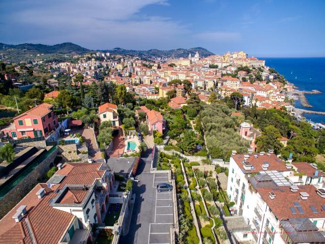 Appartamenti in Vendita - Appartamento vista mare