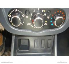 Auto - Dacia duster 1.6 b/gpl laureate 4x2 105cv