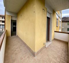 Case - Appartamento 110mq con garage, cantina e giardino