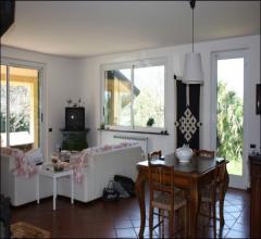 Appartamenti in Vendita - Villa vicino a sarzana