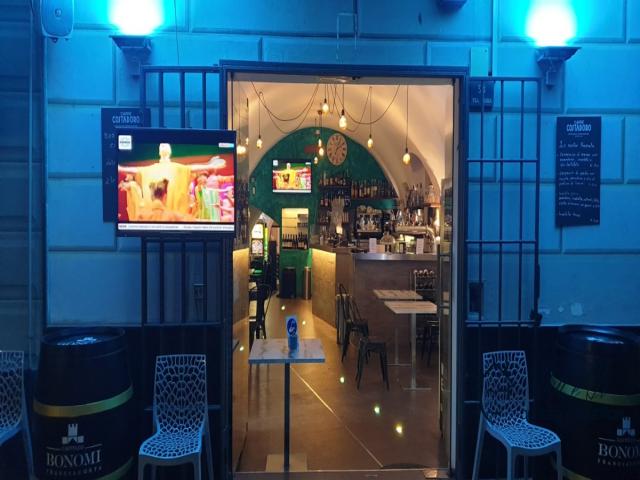 Case - Imperdibile! rinomato lounge bar / gintoneria / birreria con dehor in vendita nel centro di loano