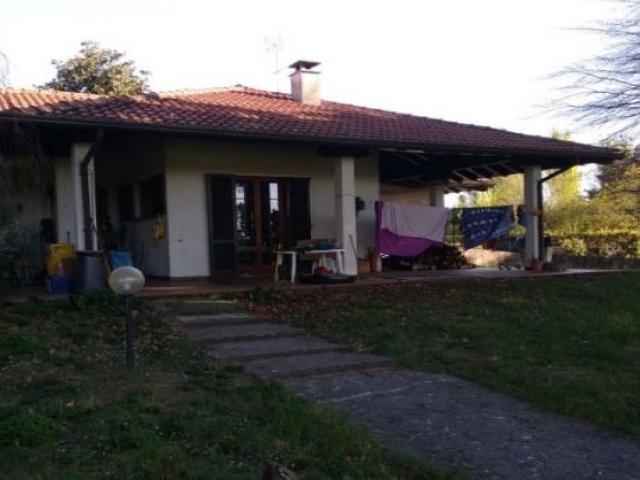 Case - Complesso immobiliare - via campania, 38