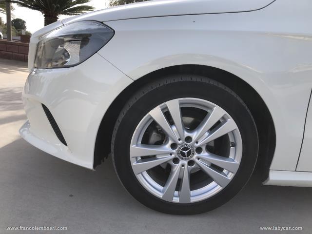 Auto - Mercedes-benz a 180 d automatic business