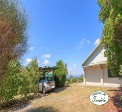 Case - Villetta indipendente con terreno sulla collina di sarzana