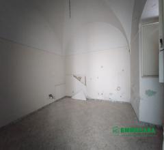 Case - Soluzione completamente indipendente con cortile e terrazzo
